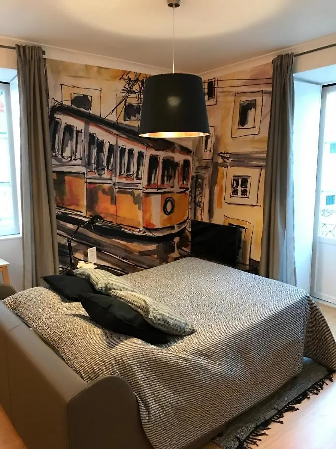 Apartment Yellow Bica Lisboa
