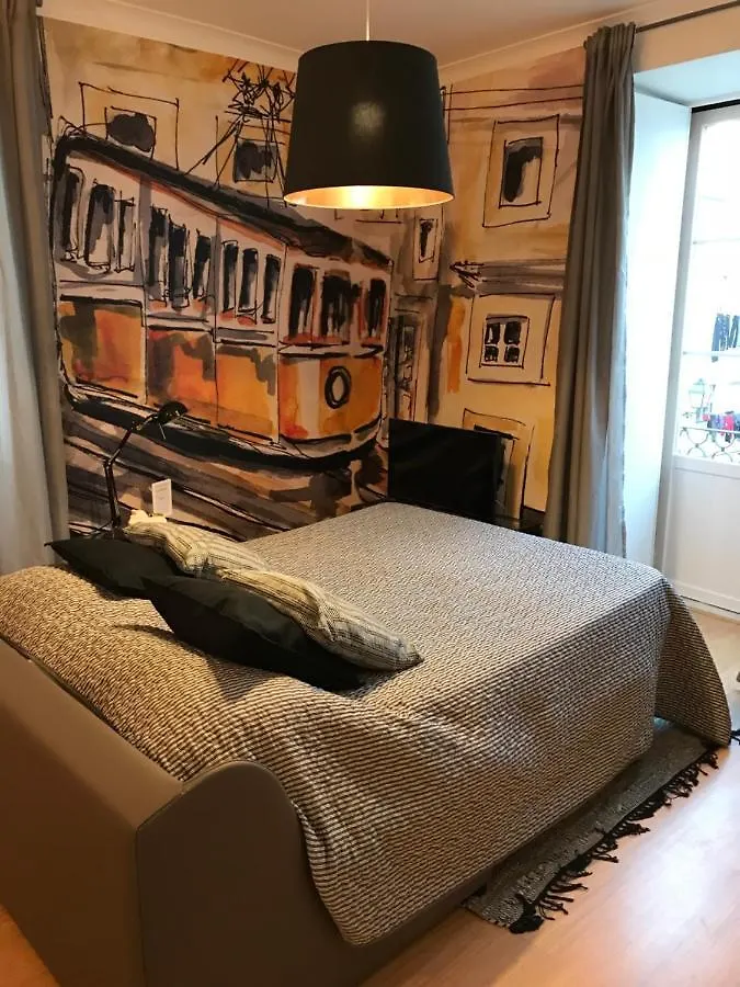 Apartment Yellow Bica Lisboa